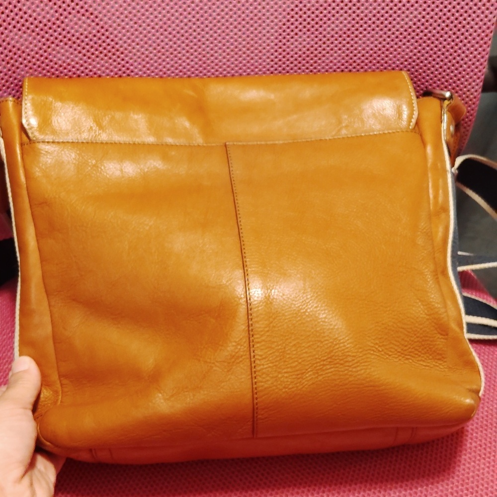 Coach Brown Leather Men's Messenger Bag - Picture 5 of 8